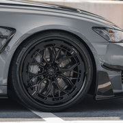 Audi RS6 Avant on AL13 R80-109R forged wheels in Gloss Black finish