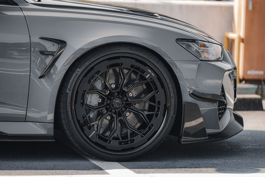 Audi RS6 Avant on AL13 R80-109R forged wheels in Gloss Black finish