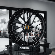 AL13 R90 3-piece forged wheel
