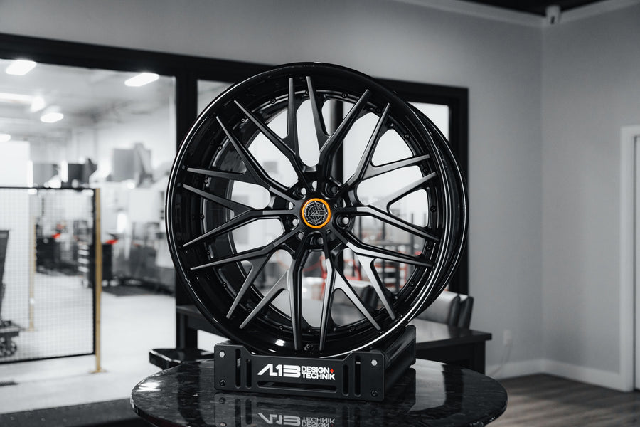 AL13 R90 3-piece forged wheel