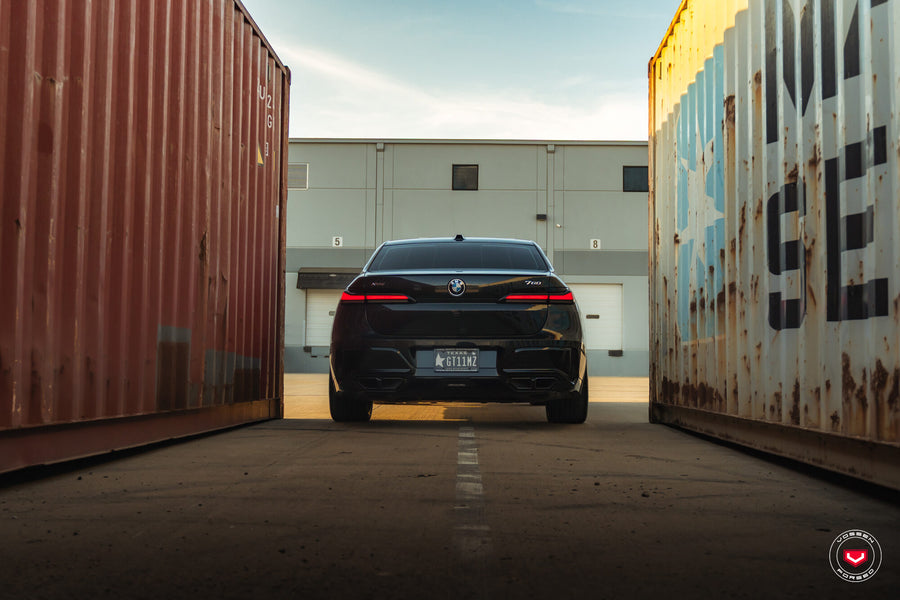 BMW 760i xDrive – Series 17: S17-14 – photo 3