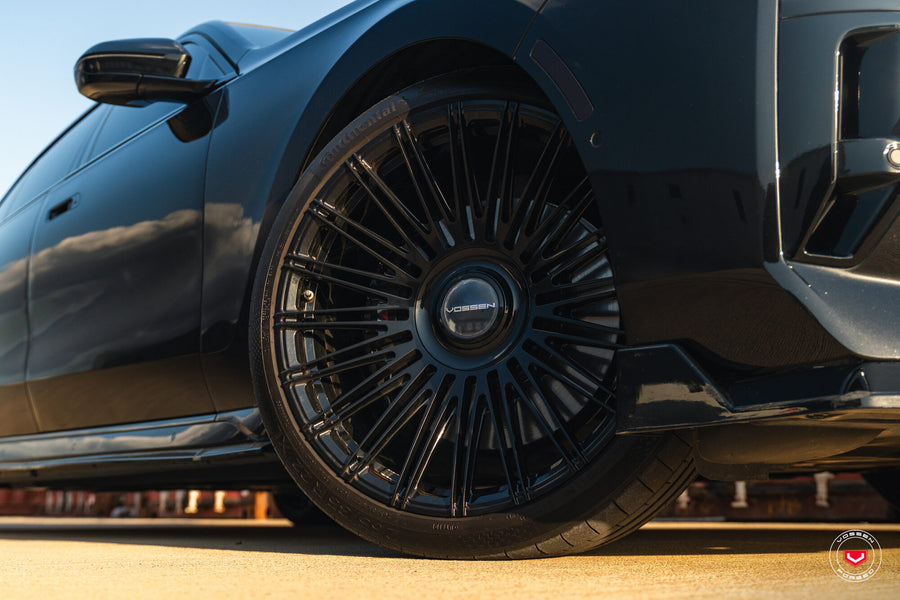 BMW 760i xDrive – Series 17: S17-14 – photo 4