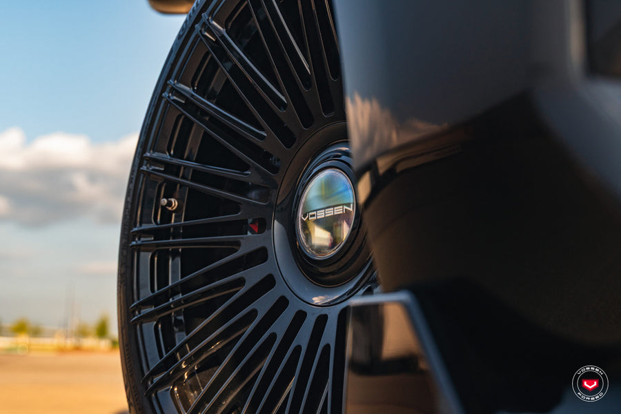 BMW 760i xDrive – Series 17: S17-14 – photo 8