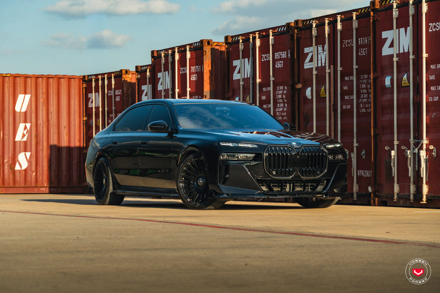 BMW 760i xDrive – Series 17: S17-14 – photo 9