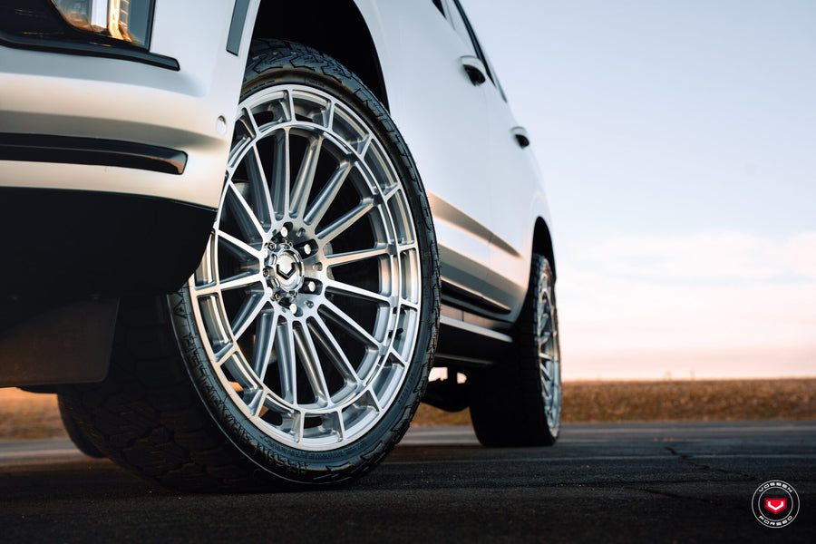 Cadillac Escalade – LCX Series: LCX-01 – photo 4