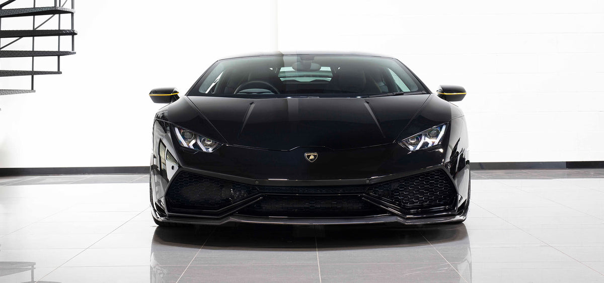 Urban Huracan carbon rear wing with billet pylons