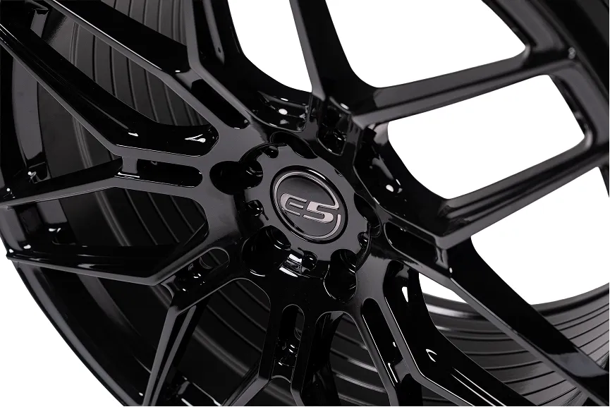 E5 Speedway Form Forged wheels - wheel detail