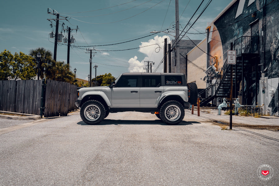Ford Bronco - Vossen VFX-04 – photo 7