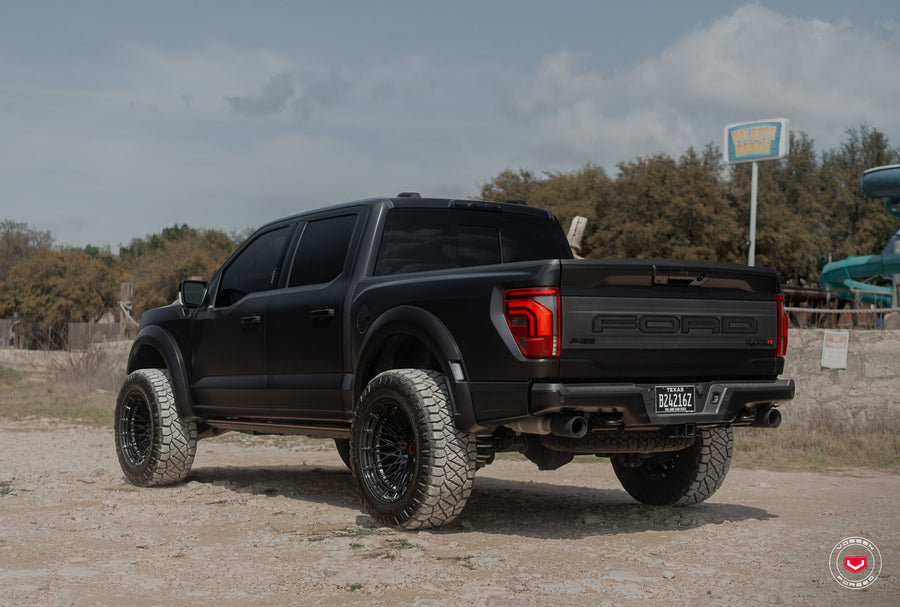 Ford F-150 Raptor R – LCX Series: LCX-03 – photo 2