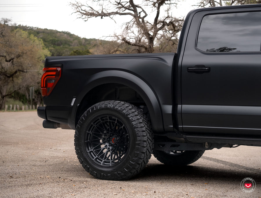 Ford F-150 Raptor R – LCX Series: LCX-03 – photo 4