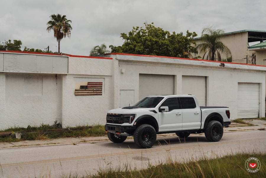 Ford F-150 Raptor R – LCX Series: LCX-03 – photo 8
