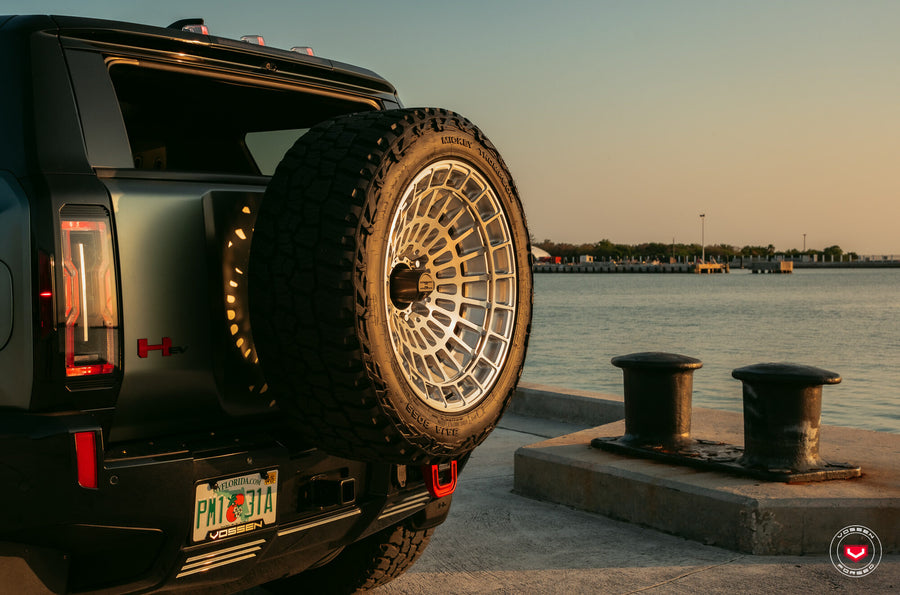 Hummer EV SUV – LCX Series: LCX-04 – photo 6