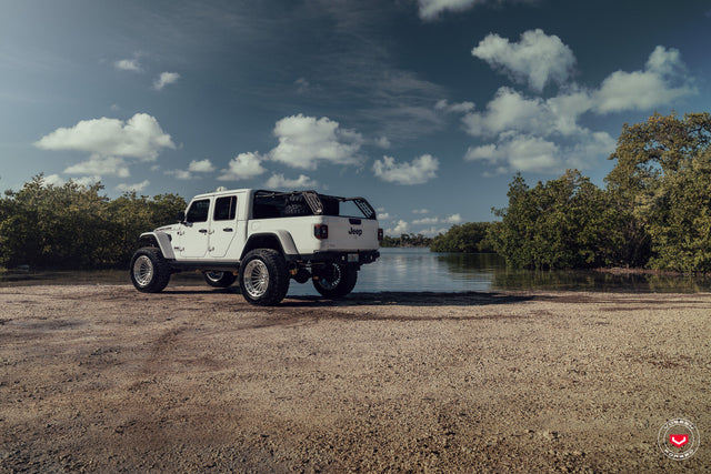 Jeep Gladiator – LCX Series: LCX-01