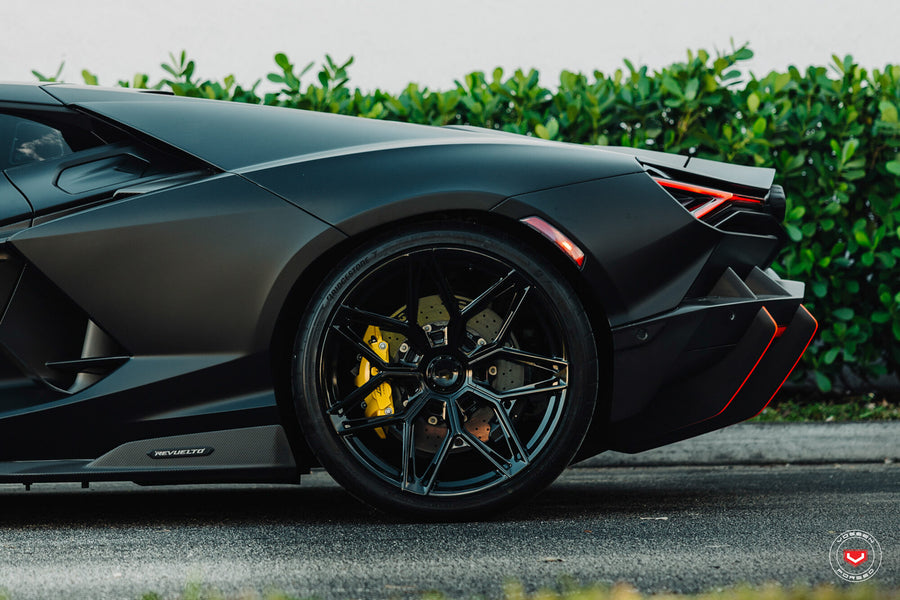 Lamborghini Revuelto – Series 21: S21-08 – photo 10