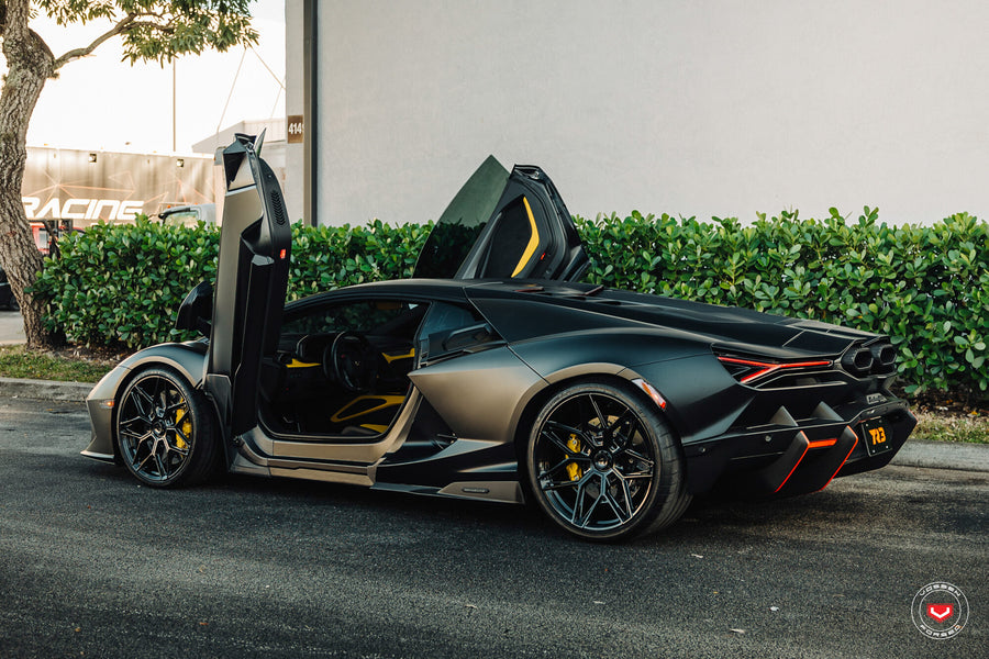 Lamborghini Revuelto – Series 21: S21-08 – photo 2