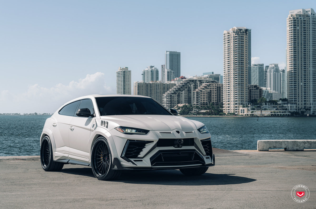 Lamborghini Urus – Series 17: S17-04 (3-Piece)