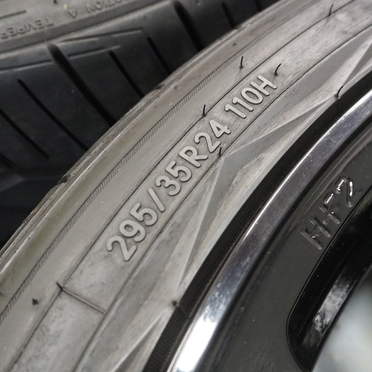 24" Vossen HF2 Gloss Black Concave Wheels Rims Fits G550 G55 G63 G65