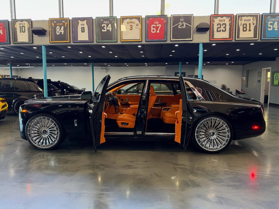 Rolls-Royce Phantom on MV Forged VL77 forged wheels