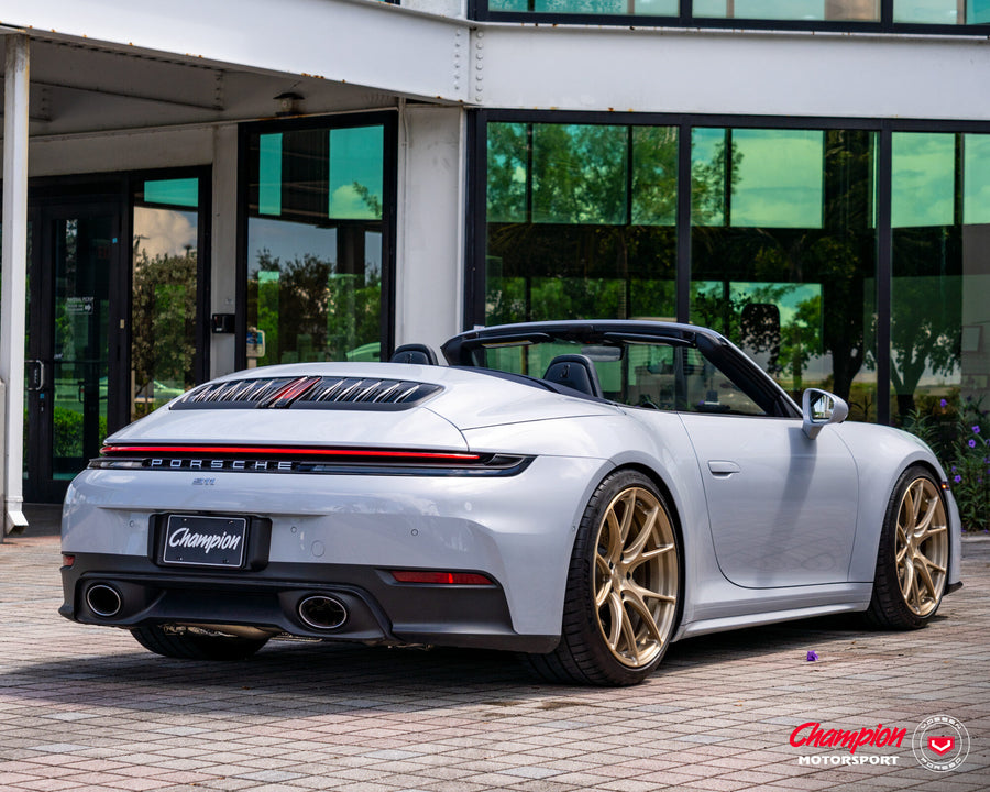 Porsche 992.2 Carrera Cab – Vossen x Champion RS74 – photo 2