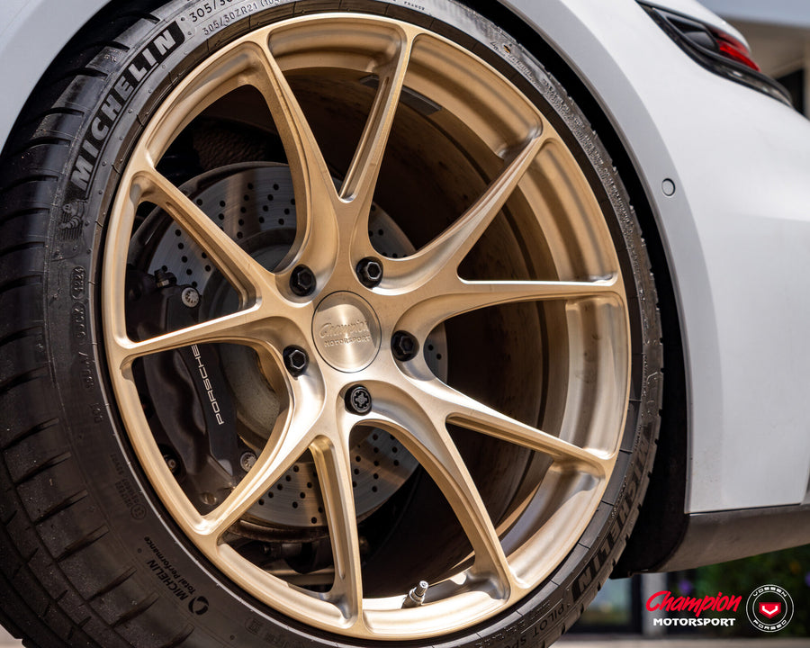 Porsche 992.2 Carrera Cab – Vossen x Champion RS74 – photo 3
