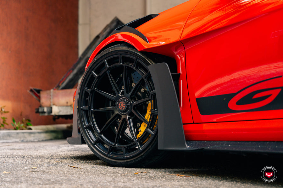 Porsche 992 GT3 RS – LC3 Series: LC3-04 – photo 3