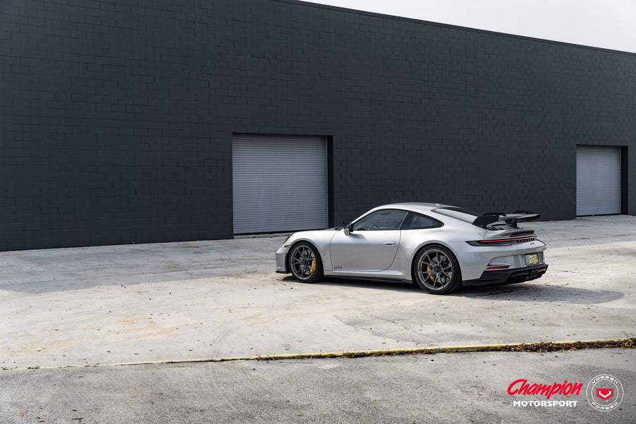 Porsche 992 GT3 – Vossen x Champion RS74 – photo 5