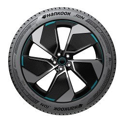 Hankook Winter iON i*cept SUV IW01A 235/60R18 103H tire