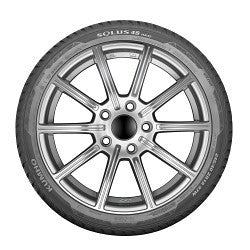 Kumho Solus HA32 215/60R17XL 100V tire