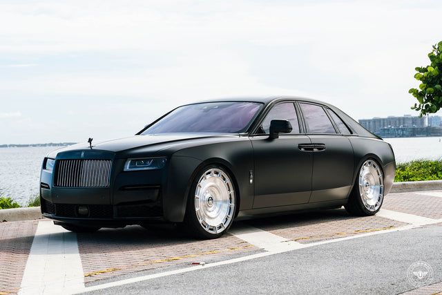 Rolls Royce Ghost – Urban Automotive x Vossen Series: UV-7