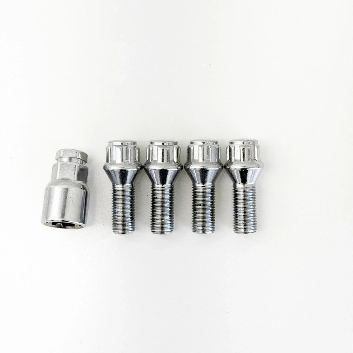 Lug Bolt Locks M14x1.25 28mm – 60° Conical Seat (Set of 4 + Key) – Chrome