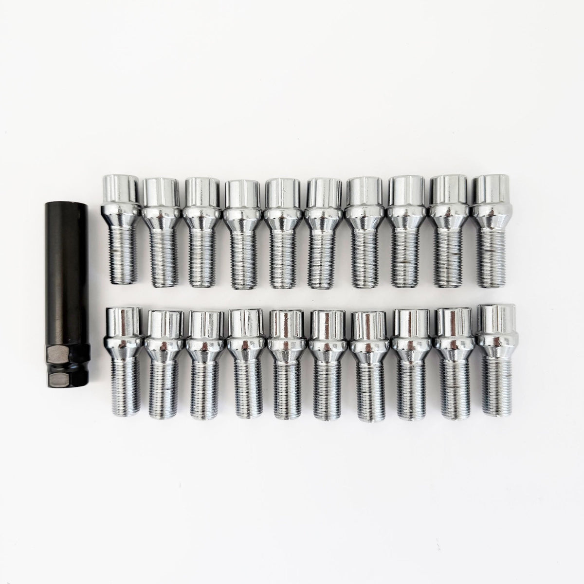 Spline Drive Lug Bolts M14x1.25 40mm – 60° Conical Seat (20 Pack + Key) – Chrome