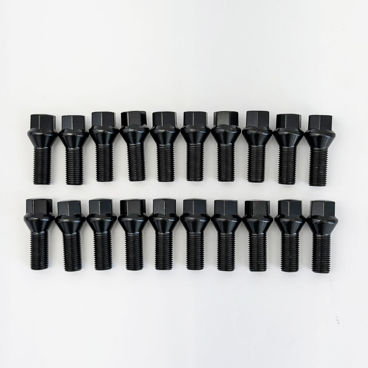 Lug Bolts M15x1.25 50mm – 60° Conical Seat, 17mm Hex (20 Pack) – Black view 5