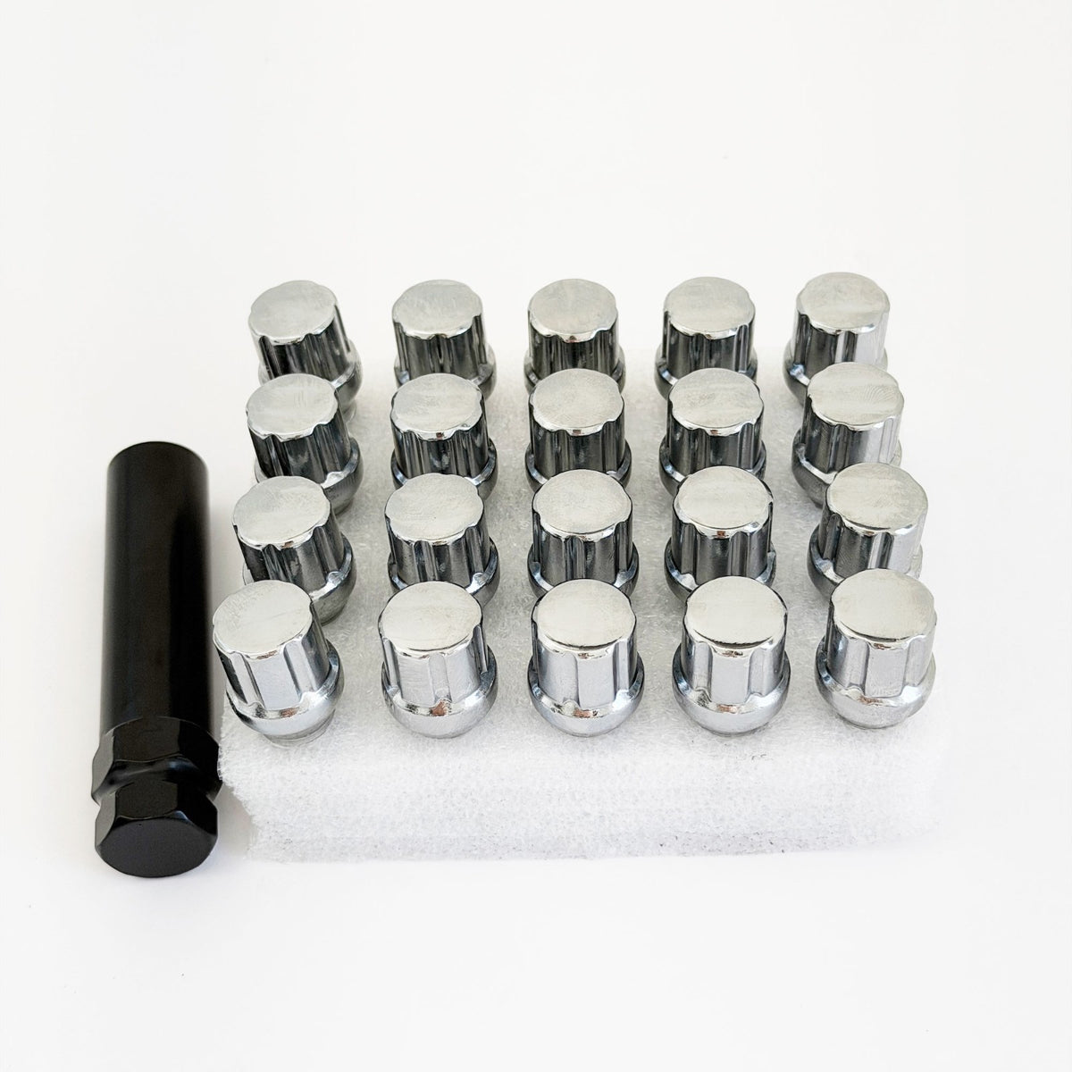 Spline Drive Lug Bolts M14x1.25 28mm – 60° Conical Seat (20 Pack + Key) – Chrome view 3
