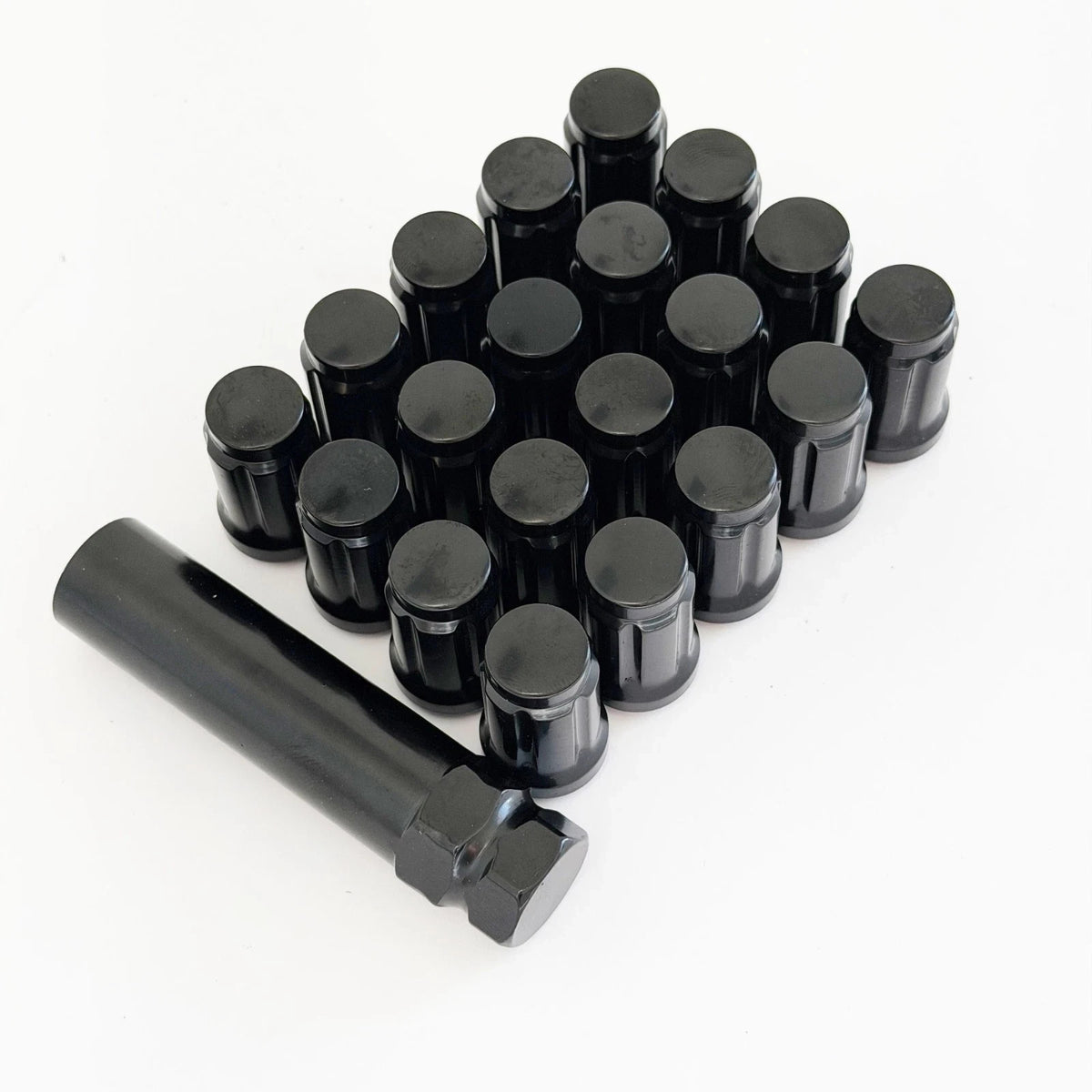 Tuner Spline Lug Nuts M12x1.50 – 60° Conical Acorn (20 Pack + Key) – Black