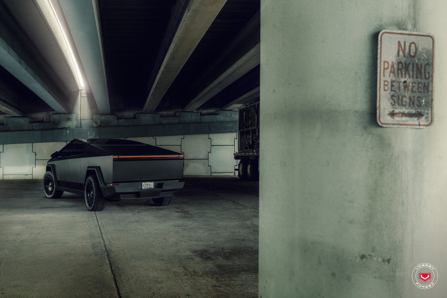 Tesla Cybertruck – LC3 Series: LC3-11 – photo 5